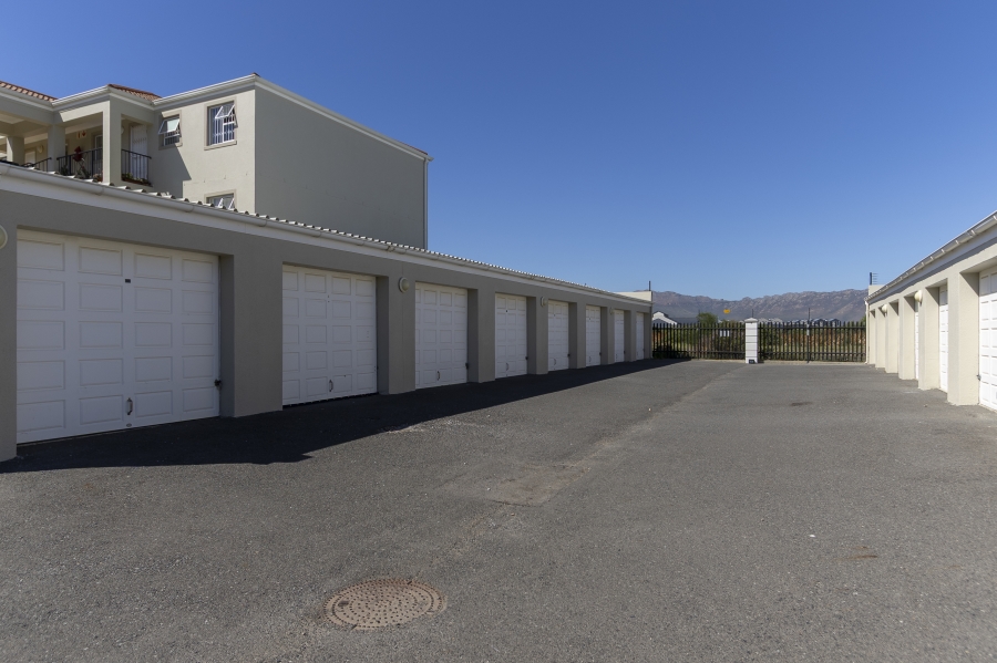2 Bedroom Property for Sale in Heritage Park Western Cape